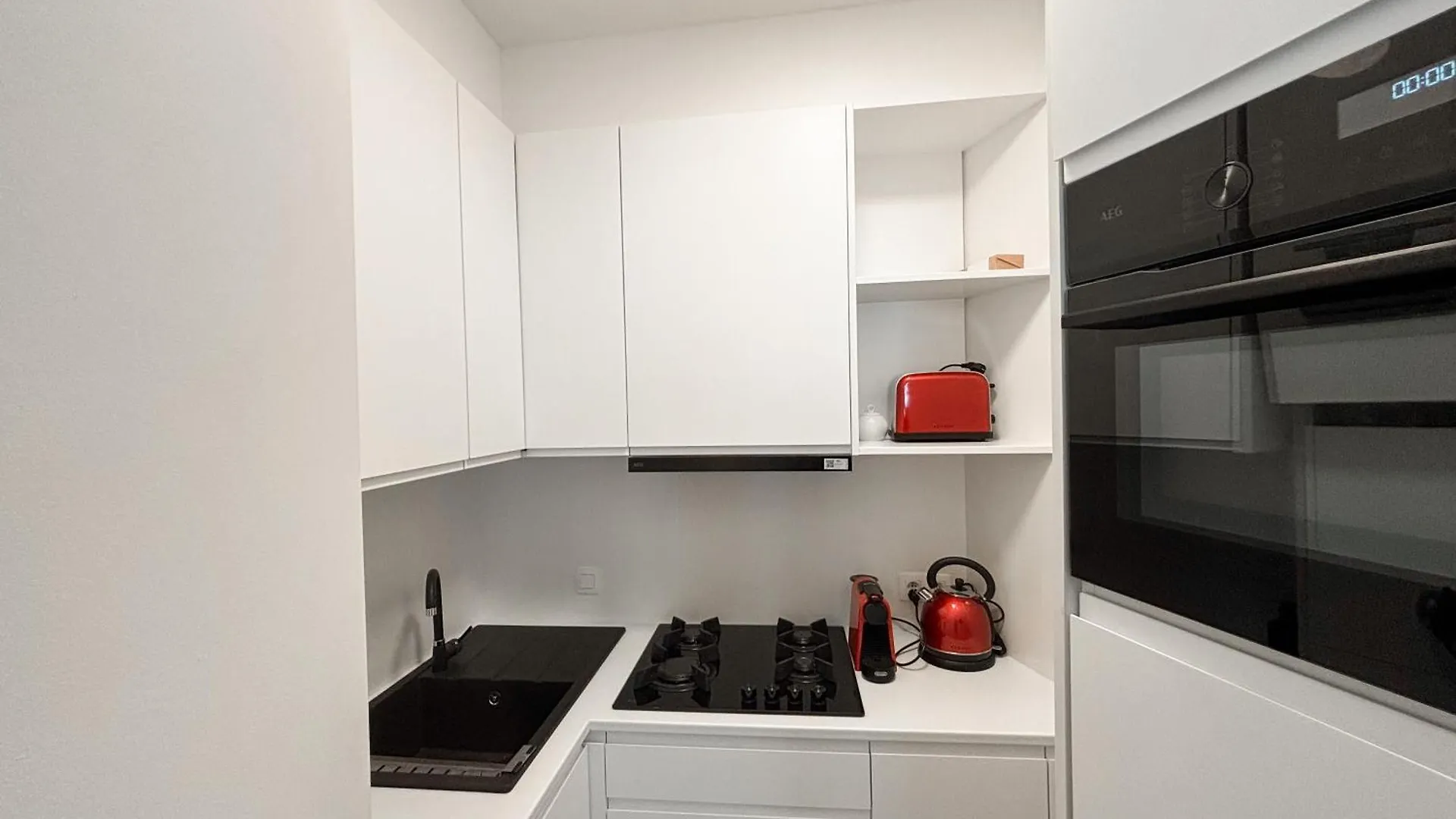 Fully Furnished And Modern Flat - Brussels Center Apartment