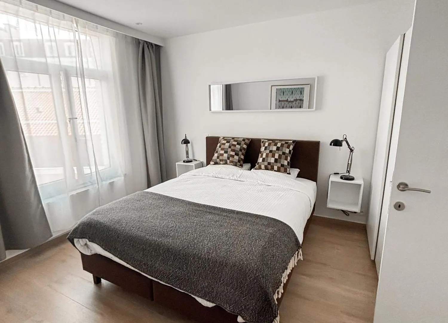 Fully Furnished And Modern Flat - Brussels Center Apartment